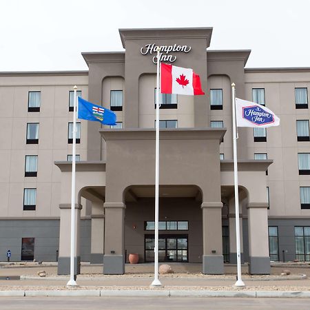 Hampton Inn By Hilton Lloydminster Exterior foto